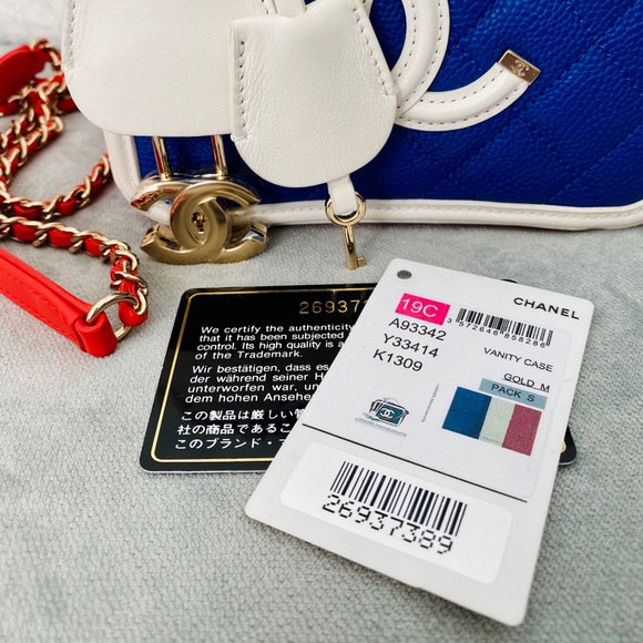 💓Sold💓Chanel Small Filigree Vanity Case Bag - Picture 7 of 8